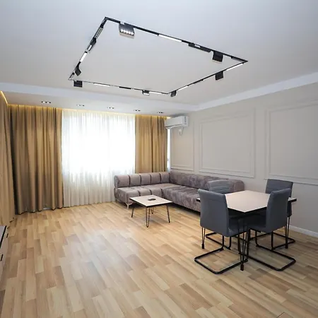 Miku -outstanding At Taiwan Tirana