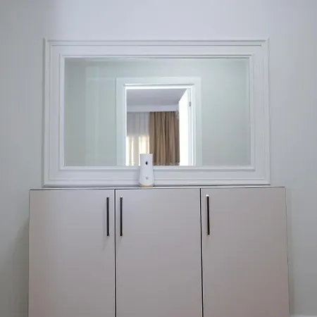 Miku -outstanding At Taiwan Tirana