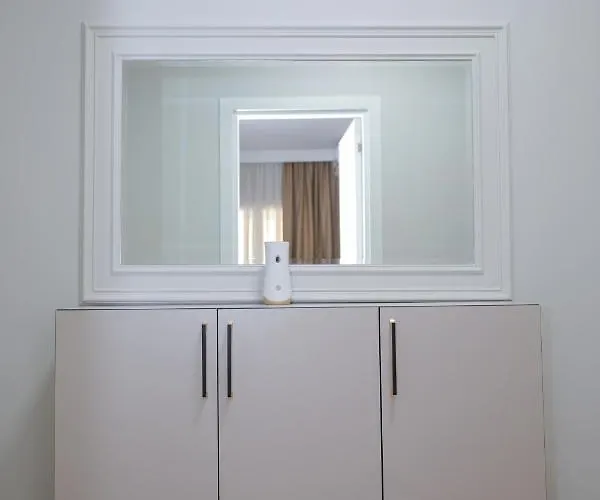 Miku -outstanding At Taiwan Tirana